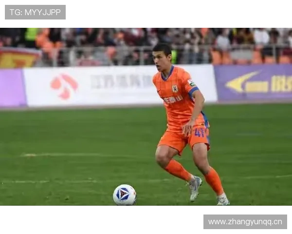 山东泰山中场过度依赖单一节奏,近期比赛失控问题逐步显现 山东泰山中场过度依赖单一节奏,近期比赛失控问题逐步显现