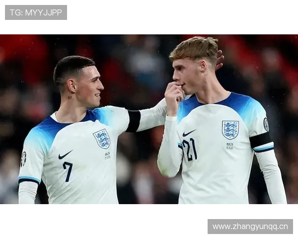 福登 vs 帕尔默:中场位置竞争与战术适配差异 福登 vs 帕尔默:中场位置竞争与战术适配差异