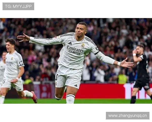 皇马近期连胜状态提升，隐患显现对赛季走势形成制约