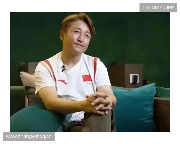 街坊晒了邹市明家冰箱照片——里头的酒比我年收入还贵